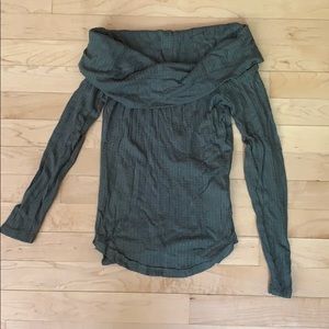 Hollister off the shoulder long sleeve shirt
